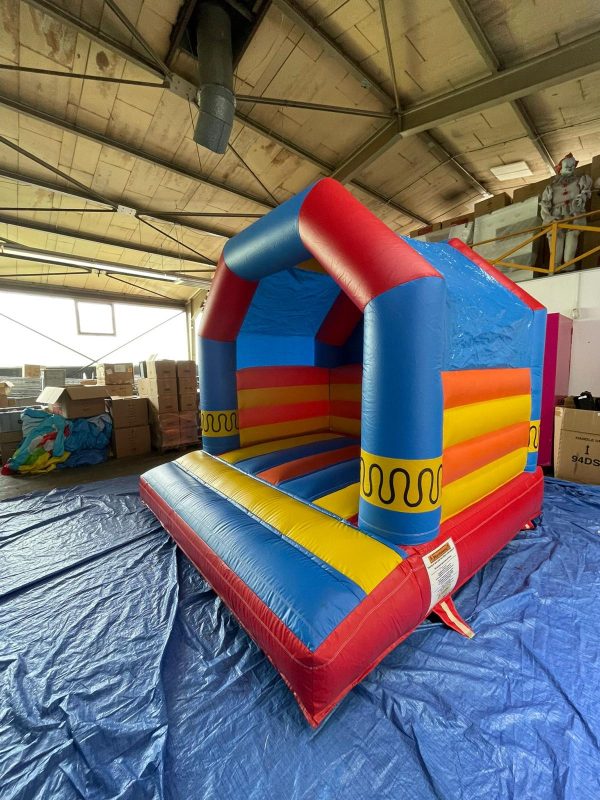 BUNTE HÜPFBURG